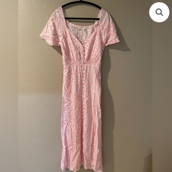 Faithfull the Brand Dresses & Skirts - Faithfull The Brans Elegant Pink Floral Dress NWT